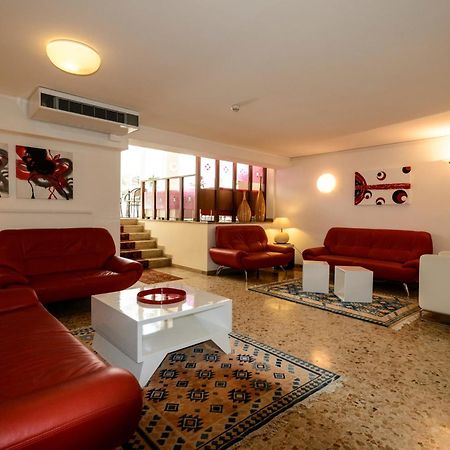 Hotel Eurovil Garni リニャーノ・サッビアドーロ エクステリア 写真